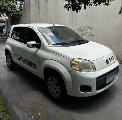 FIAT UNO 1.0 EVO VIVACE 8V FLEX 2P MANUAL FIAT UNO 1.0 EVO VIVACE 8V FLEX 2P MANUAL